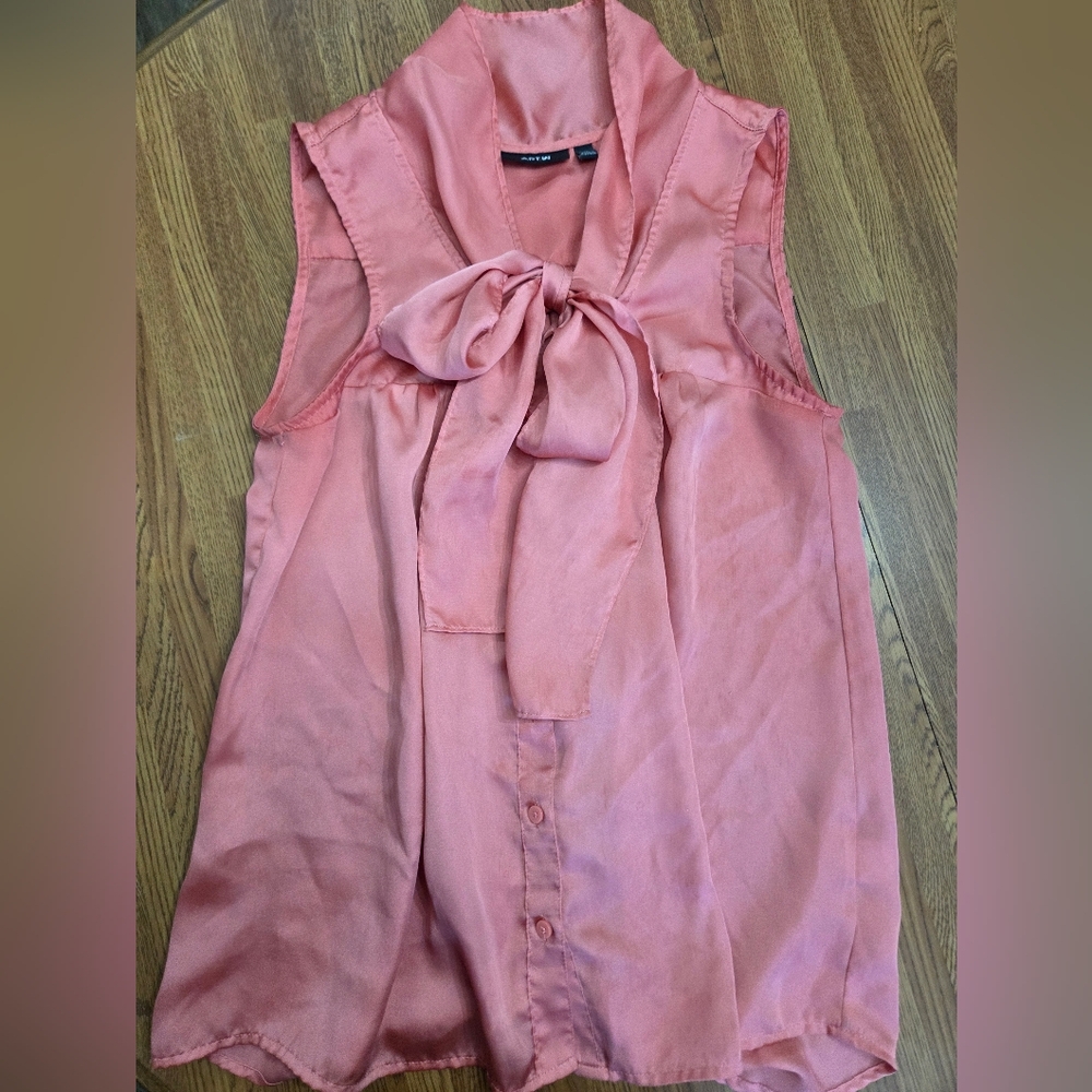 Apt 9 Blouse Size Medium